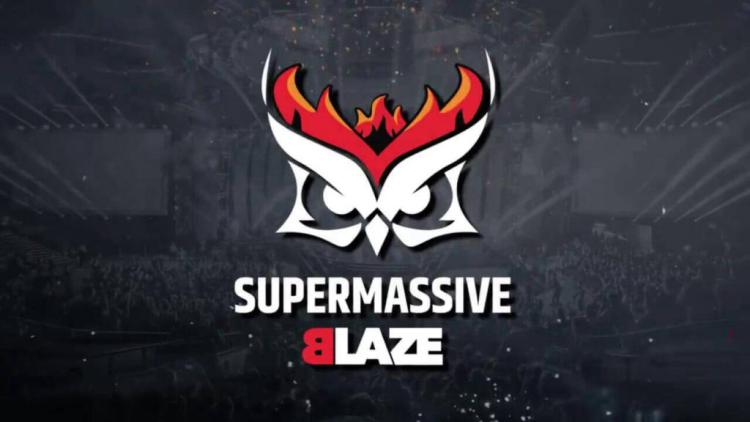 glovee ble med i SuperMassive Blaze