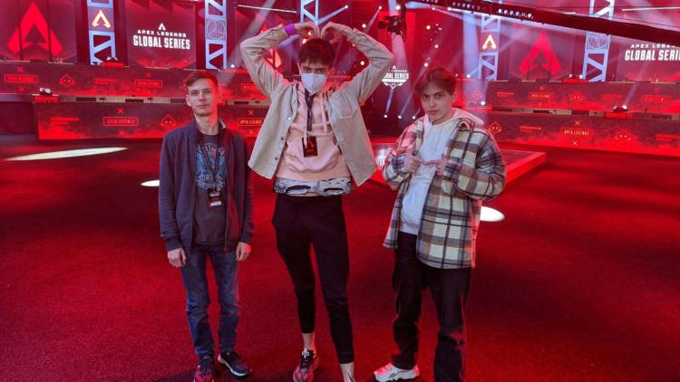 Team Empire trakk seg fra lagoppstillingen for Apex Legends