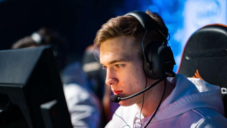 WolfY blir den nye snikskytteren Fnatic Rising