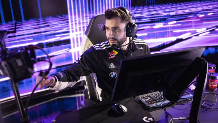 mixwell har kommet til enighet om å flytte til Team Heretics