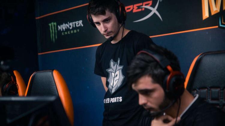 shox introduserte teamet sitt sammen med SmithZz