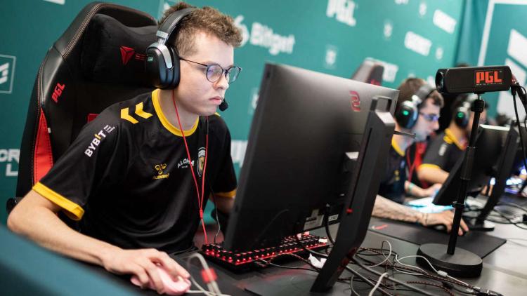 f4 stzin og n1 ssim ble med i Flamengo Esports