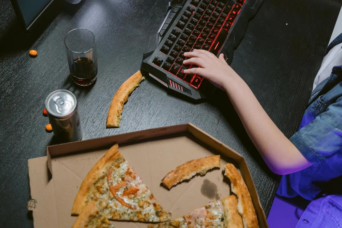 Piksler, premier og offentlige nøkler: den bisarre verdenen der e-sport møter kryptovaluta