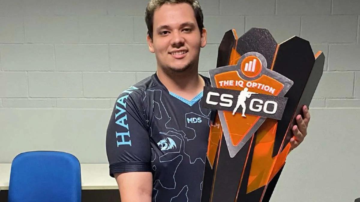 00 NATION skilte veier med CS:GO-listeanalytiker