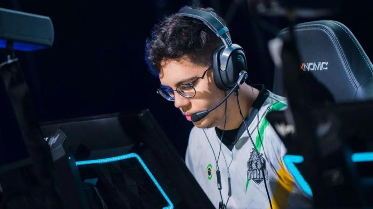 peres forlot startoppstillingen Black Dragons e-Sports