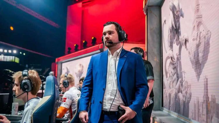 Rykter: YoungBuck og Nelson vil forlate trenerteamet Excel Esports