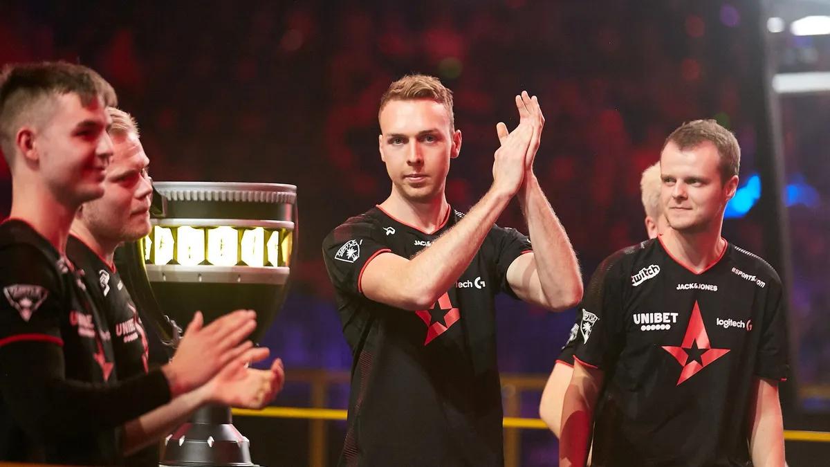 Lukas "gla1ve" Rossander, fire ganger majormester, trekker seg offisielt fra profesjonelt spill