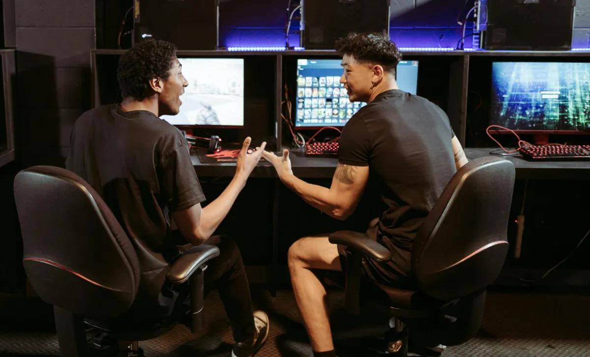 Spillfellesskap som moderne støttegrupper